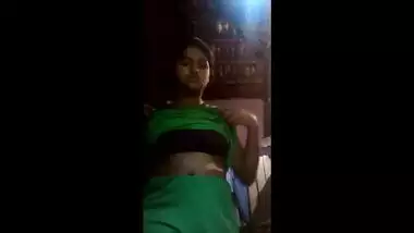 Hot and sexy bhabhi ko cousin dever ne maze lekar chudayi or romance ki bhabhi chut gili ho gyi