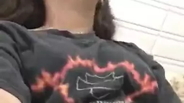 Indian porn video of an amateur girlfriend finger fucking her pussy on cam