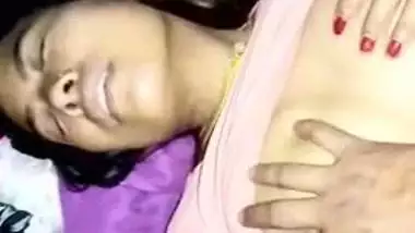 Assamese girl’s first desi chudai with her lover
