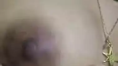 Desi girl undressed selfie movie scene for her bf goes viral online