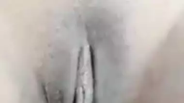 Cute Desi XXX girl showing her teen boobs and pussy on video call