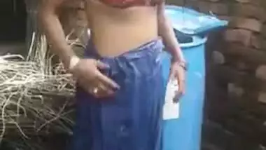 Slim Desi teen caught outdoors washing XXX body after sex with BF