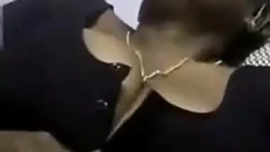 Today Exclusive -desi Aunty Shows Her Boobs To Lover On Video Call Part 1