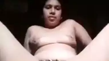 Aunty love muffins love tunnel show on selfie cam for her secret lover