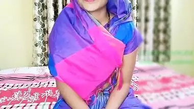 Man in checkered shirt fucks Desi lovely and erupts XXX juice on ass