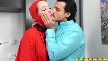 Niks Indian - Hijabi Muslim Wife Of An Old Man Gets Fucked By Another Man