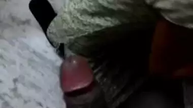 Getting sucked by delhi girl