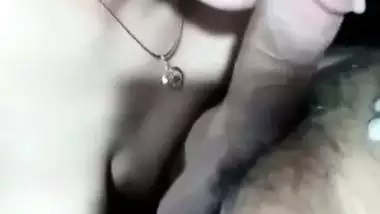 Charming bhabhi Sucking penis with cumload video