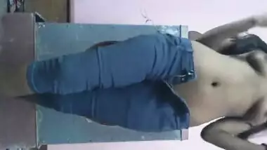 In this sex video slim Desi teen shows her tits and hairy XXX peach