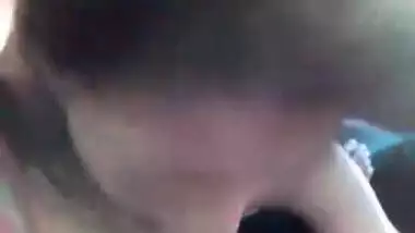 Hindi sex video of a college hotty having outdoor pleasure in boyfriends car