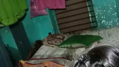 Desi Cute Babe Boobs Flashing