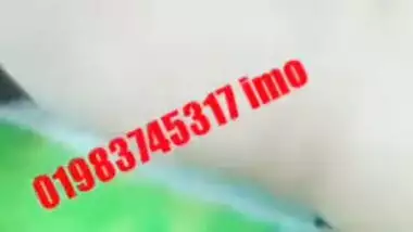 Desi slut sticks her XXX tongue and squeezes sex tits in the dorm room