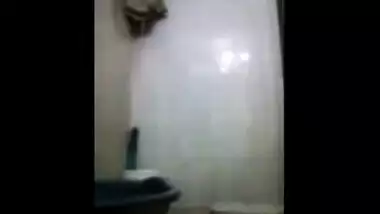 Juvenile bhabhi with a hawt large ass makes a clip whilst taking a bathroom