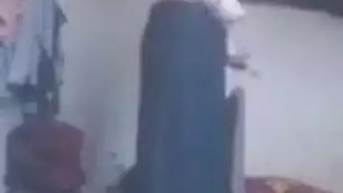 Kashmir gal stripes salwar full nude show to bf mms part 2