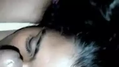 Wonderful Desi MILF's mouth is destroyed by XXX sized cock in MMS
