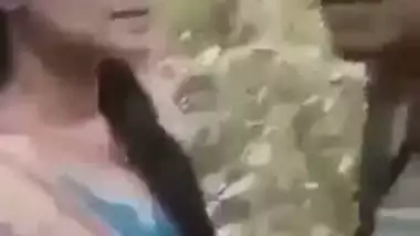 Lovely Desi XXX girl gives a hot blowjob outdoors till her boyfriend cum MMS