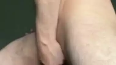 Naughty Teen deepthroats : Stuffing her mouth with daddy’s cock until she gags