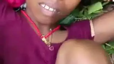 Bhabhi fucking in forest viral village sex video