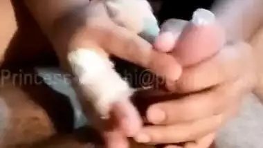 Indian aunty sucking cock-2