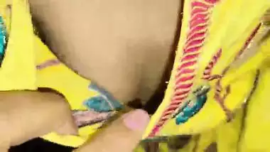 Punjabi aunty came to my hostel room and got naked after seeing my cock and said fuck me with a big cock