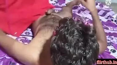 Desi Big Ass Aunty Ki Gand Utha Ke Chudayi Kari Or Muth Pee