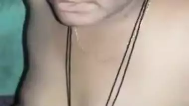 Raunchy man won't leave the Desi wife alone until they have porn fun