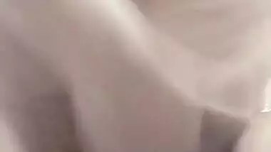 Paki GF Fingering Asshole