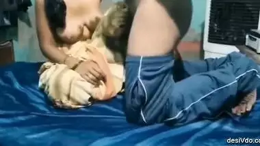 Desi wife sucking deepthroat and fucking 2 video clip