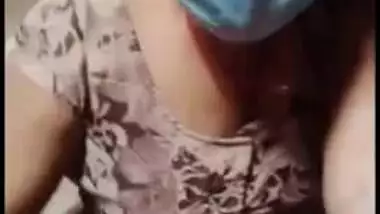 Face masked desi XXX wife shows her tits and pussy in live cam