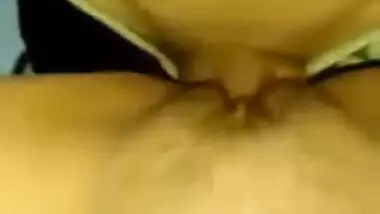 Fat Indian XXX bitch gets her shaved pussy fucked by her neighbour MMS