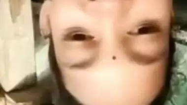 Today Exclusive- Desi Village Telugu Girl Showing Boobs And Masturbating On Video Call