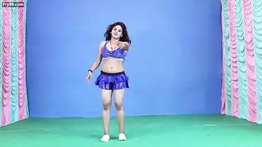 Aag Lage Usake Joban Ko I Dil Mat Dena Meri Sautan Ko I Nisha I Raj Music Studio I Dance 2022