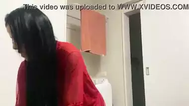 - MORENA RABUDA , PARECE UMA ÍNDIA SE PREPARANDO PRA DAR O SEU APERTADO QUE ESTÁ PRESTES A SER ARROMBADO ( COMPLETO NO RED)