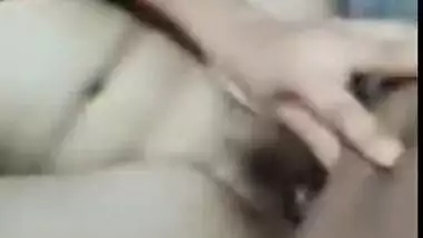 Desi XXX cheating wife have sex with a beauty parlor guy MMS