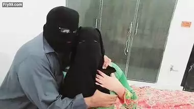 Pakistani Housewife In Hijaab Rough Anal Fucked By Her step Cousin Cheating With Husband