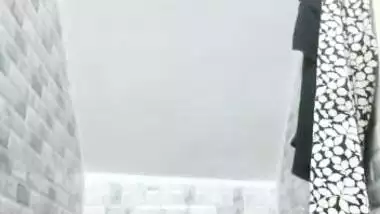 Super Horny Indian Girl Show’s Nude Body and Dancing Part 2