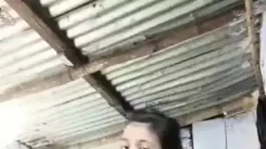 Guys pay money to make the Desi village teen's XXX video into MMS