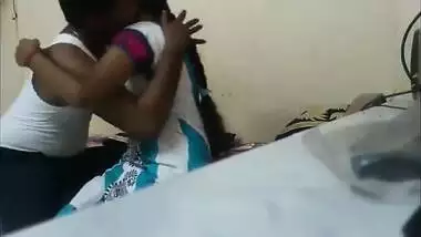 Tamil newly married couple alone in room hubby record vid