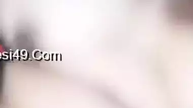 Fabulous Desi webcam girl is the reason for guys' porn fantasies