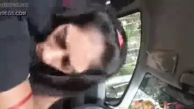 Car mai bahan se sex masti ki outdoor Hindi porn video