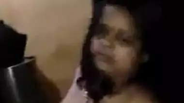 Desi Bhabi ready for sex with servant boy in absence of hubby