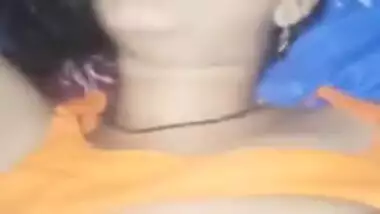 Desi pretends to be sleeping while XXX man with camera sneaks into her