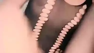 A sexy girl fucks like a whore in a Bangladeshi bf video