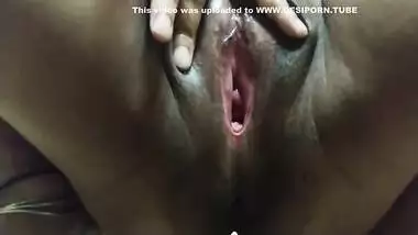 Malayalam Girl Masturbating And Inserting In Her Vagina For Extra Horny