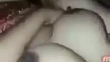 Desi girl MMS video where she does porn with her XXX partner close-up