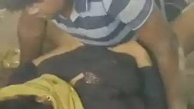 Guy took Desi teen to alley for outdoor XXX twosome that becomes MMS