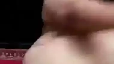 Big ass desi nude milf enjoys exposing her body