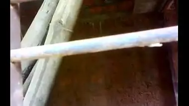 Hindisex movie scene of a desi pair enjoying outdoor sex in their new house