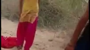 Cheating wife gets outdoor sex, caught red handed and her mms sex