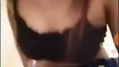 Barsha ,Sexiest Bigo Slut Nowadays, Dancing Oh lala, Watch and you too Go Lala